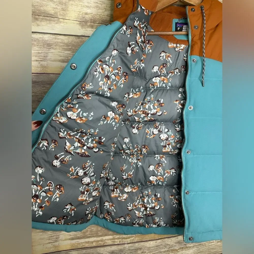 Patagonia Bivy Hooded Down Vest in Mogul Blue size L mushroom print interior